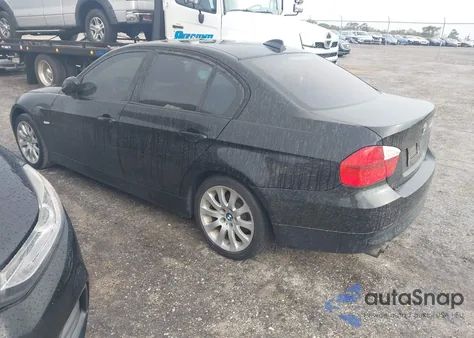 2008 BMW 328Xi z USA, uszkodzony, nr VIN WBAVC73508KP37953